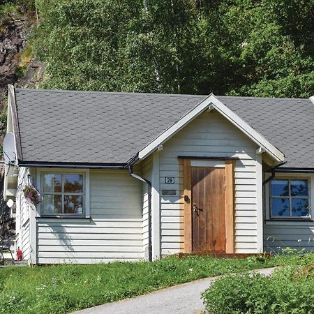 3 Bedroom Lovely Home In Vallavik Vangsbygd Exteriör bild