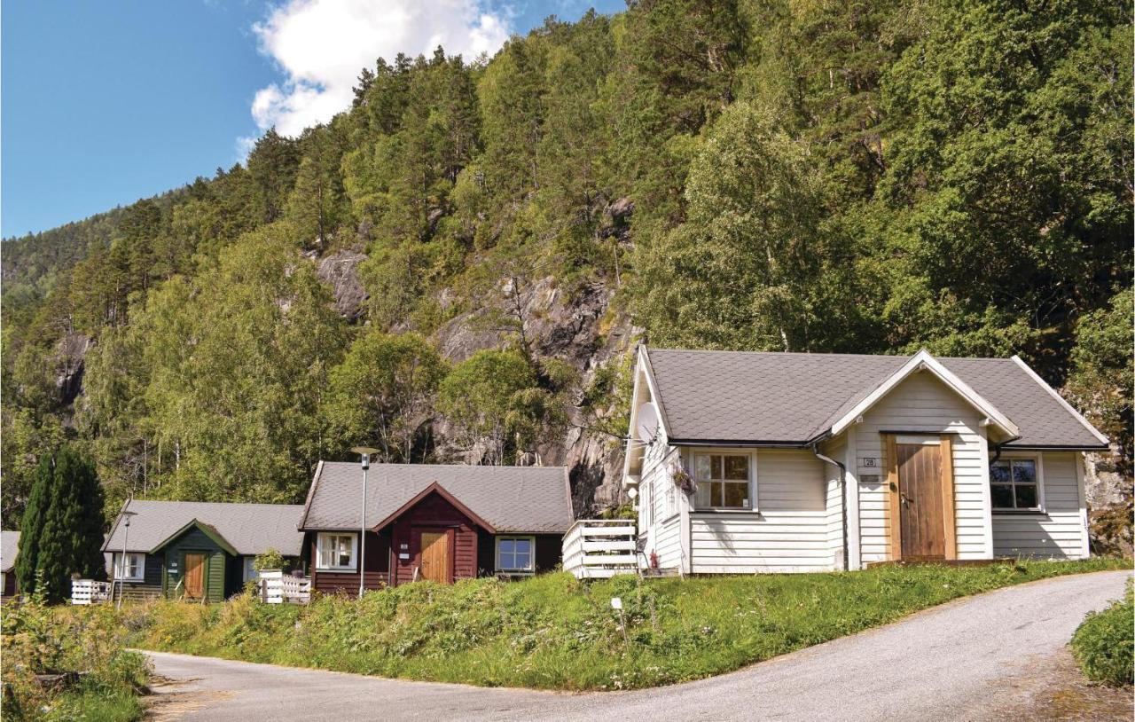 3 Bedroom Lovely Home In Vallavik Vangsbygd Exteriör bild